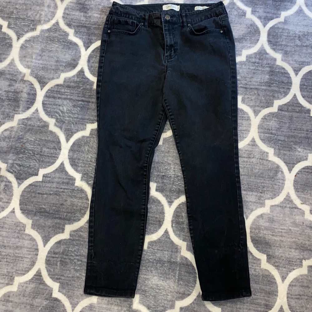 Jessica Simpson adored high rise rolled ankle skinny jeans